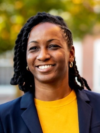 Headshot of Alecia McGregor