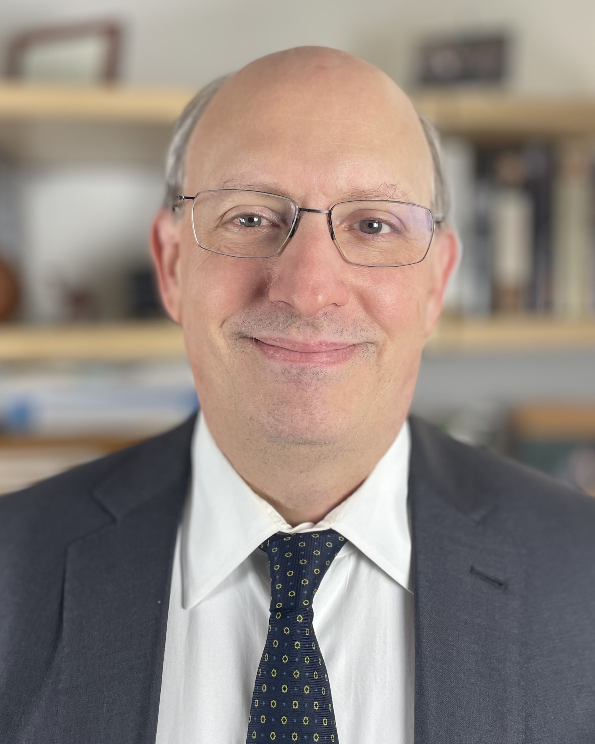 headshot of Matthew Frank